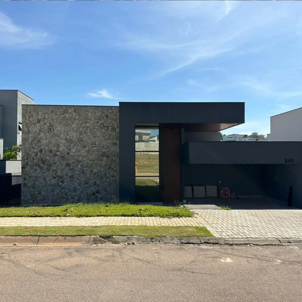 Casa de alto padrão construída com o Sistema MONOLEV