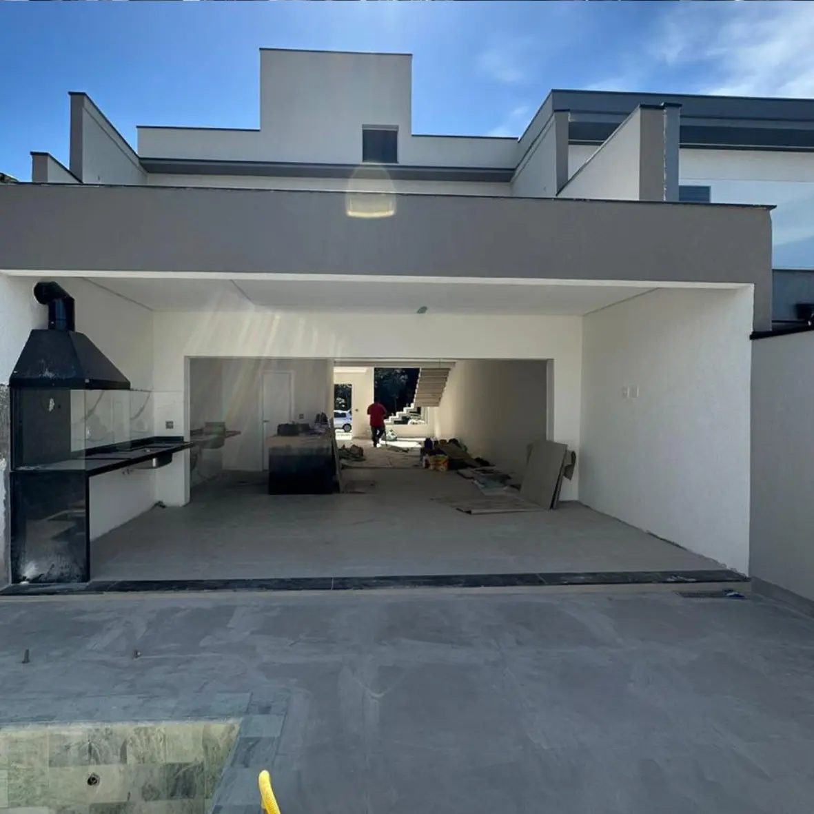 Casa de alto padrão construída com o Sistema MONOLEV