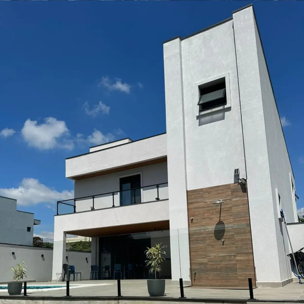 Casa de alto padrão construída com o Sistema MONOLEV